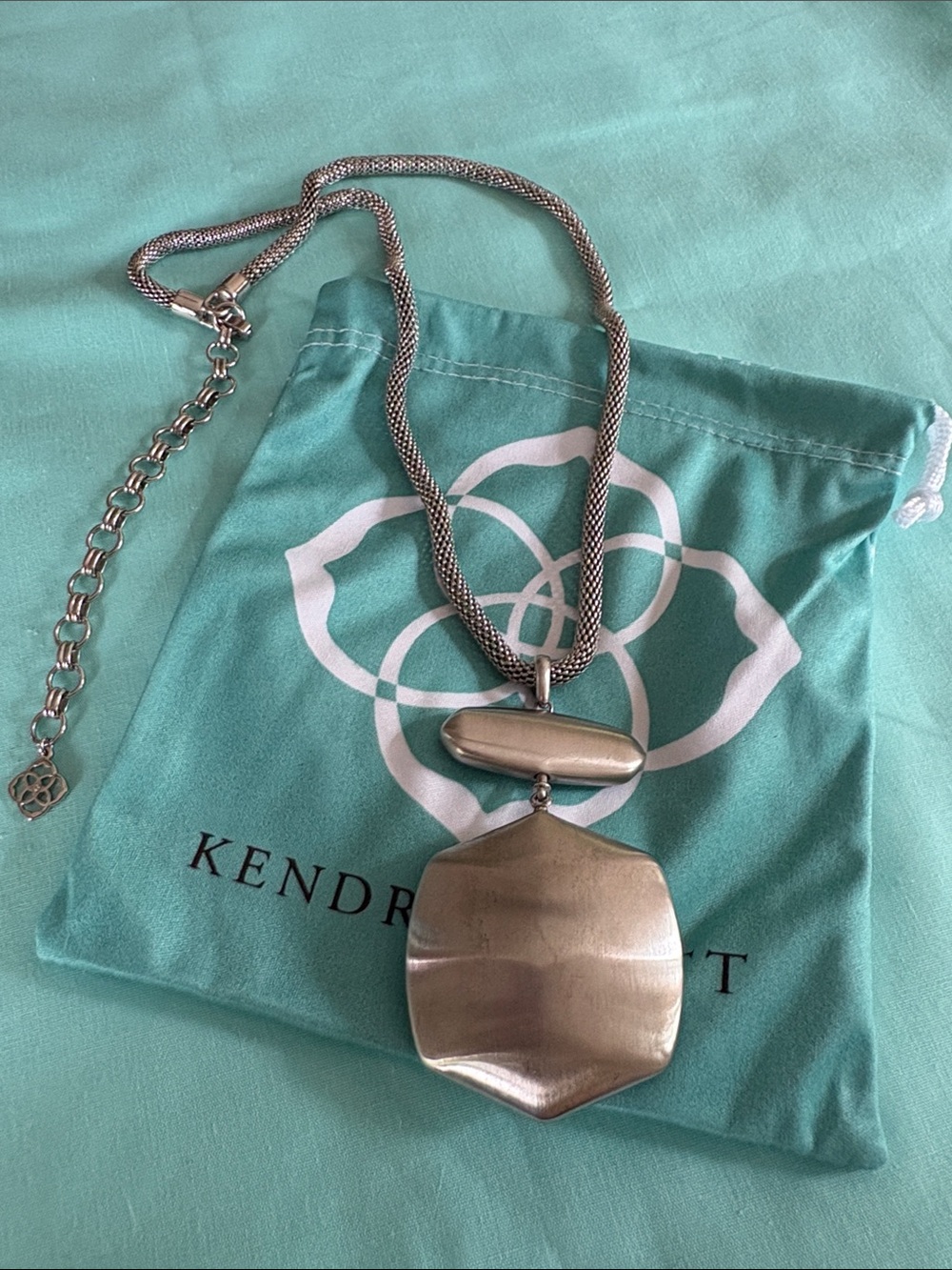 Vintage Kendra Scott Necklace like new
